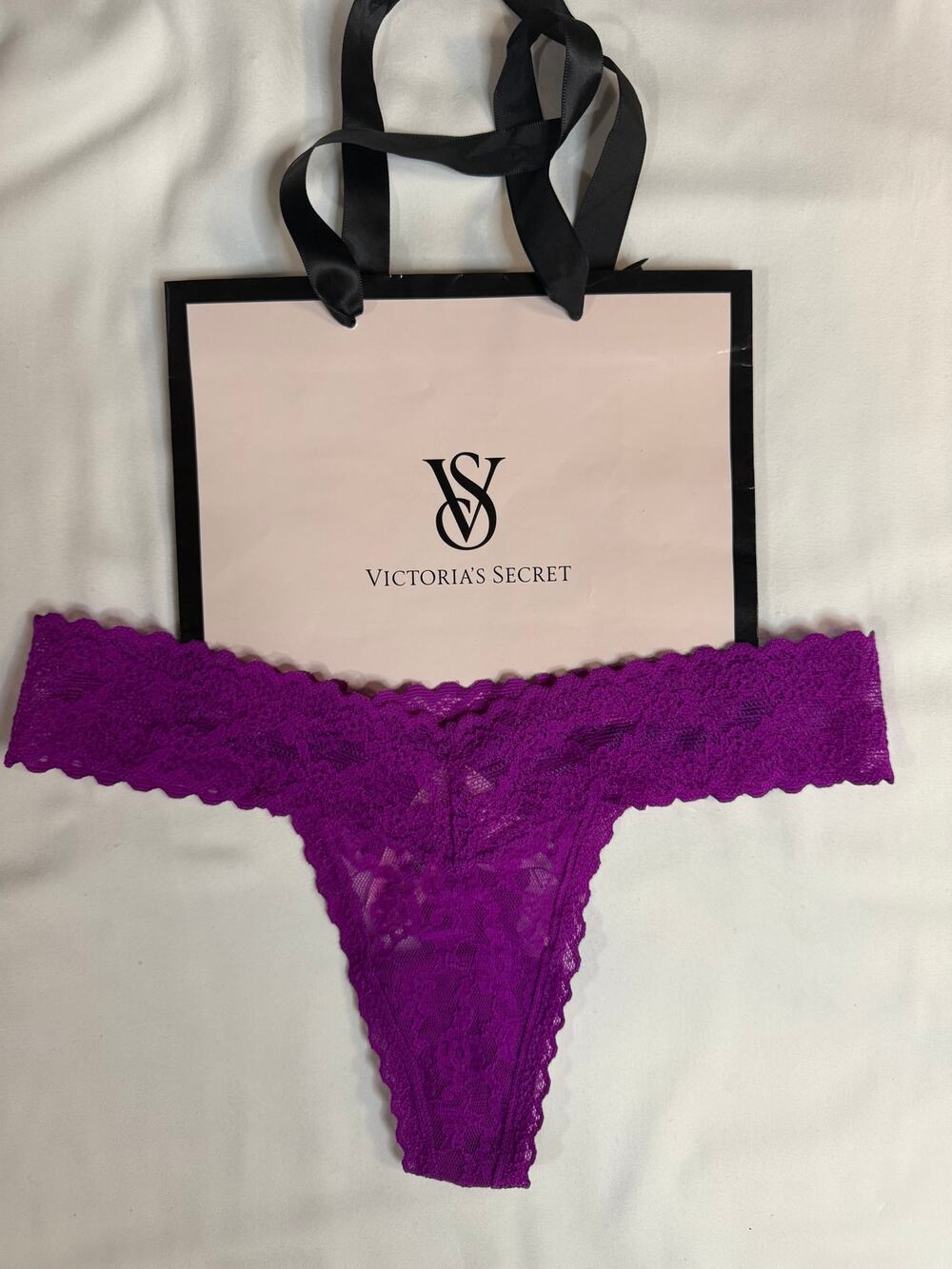 NWT Victoria’s Secret Vintage All Lace Cheeky Panty – 2015 – Size XS – Purple